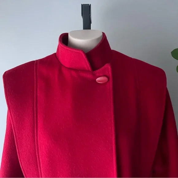 Vintage Ruby Red Women's Cape Coat - Picture 6 of 12